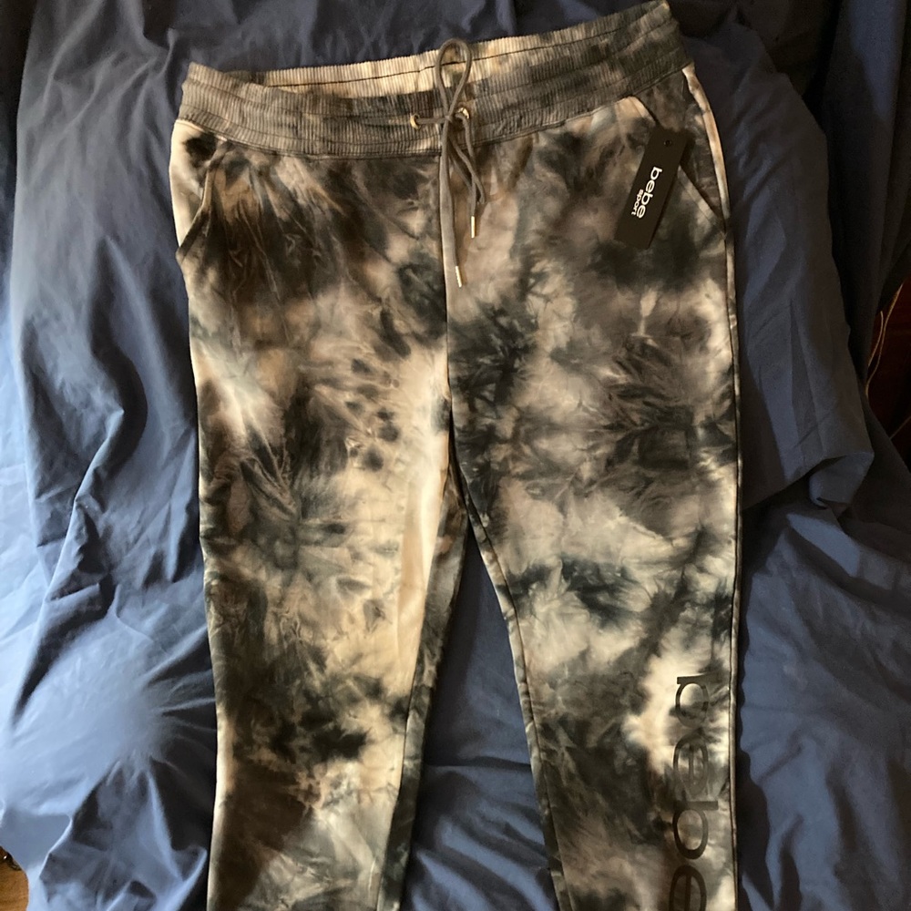 Cute!! NWT Tie dye Bebe Sport joggers, plus size 2X, terry matches hoodie listed